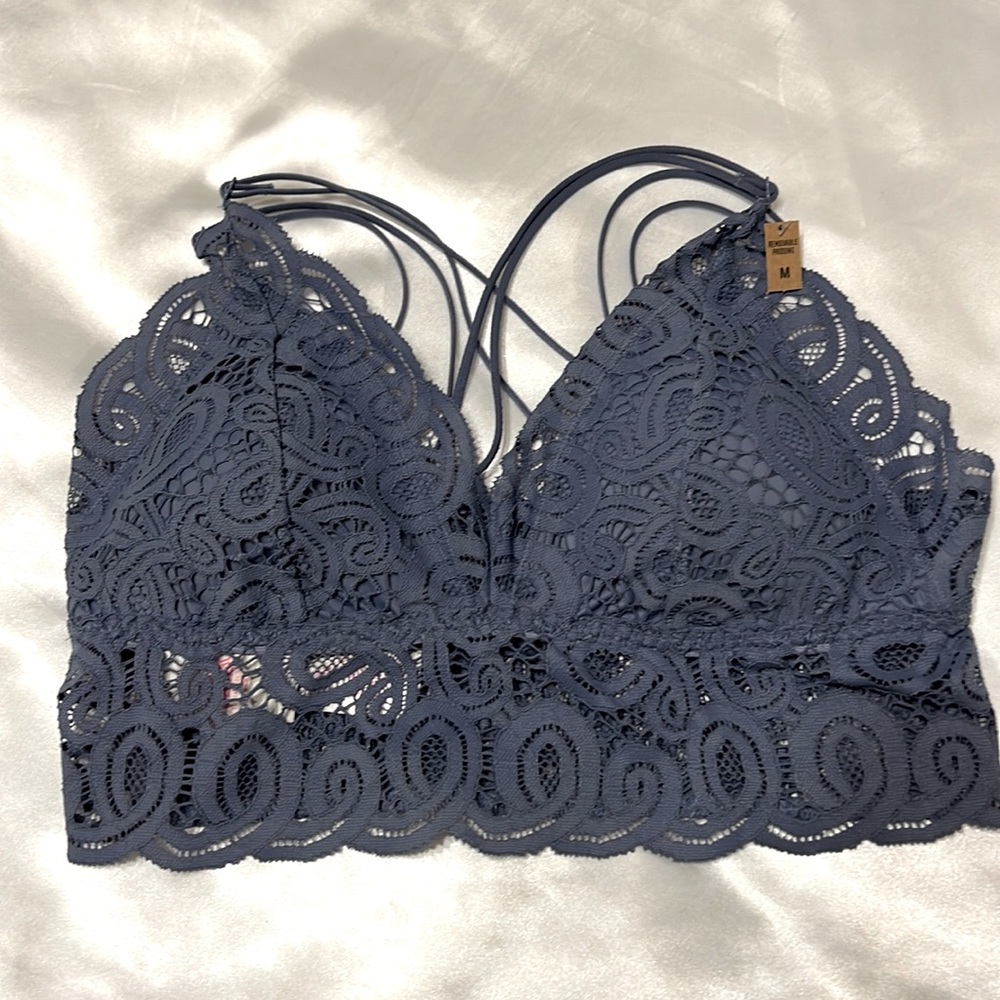 Victoria’s Secret Pink - NWT blue/gray bralette - size medium